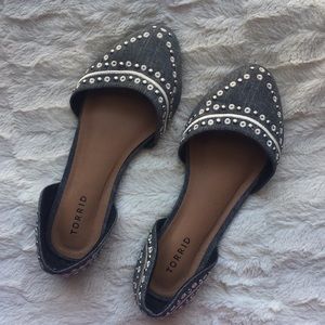 Torrid Size 9W Embellished Gray Flats